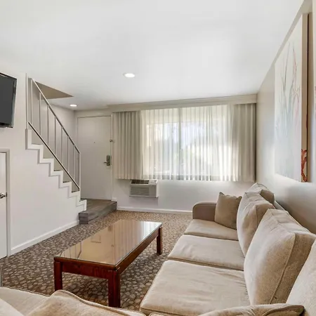 Best Western Plus Santa Barbara Exterior photo