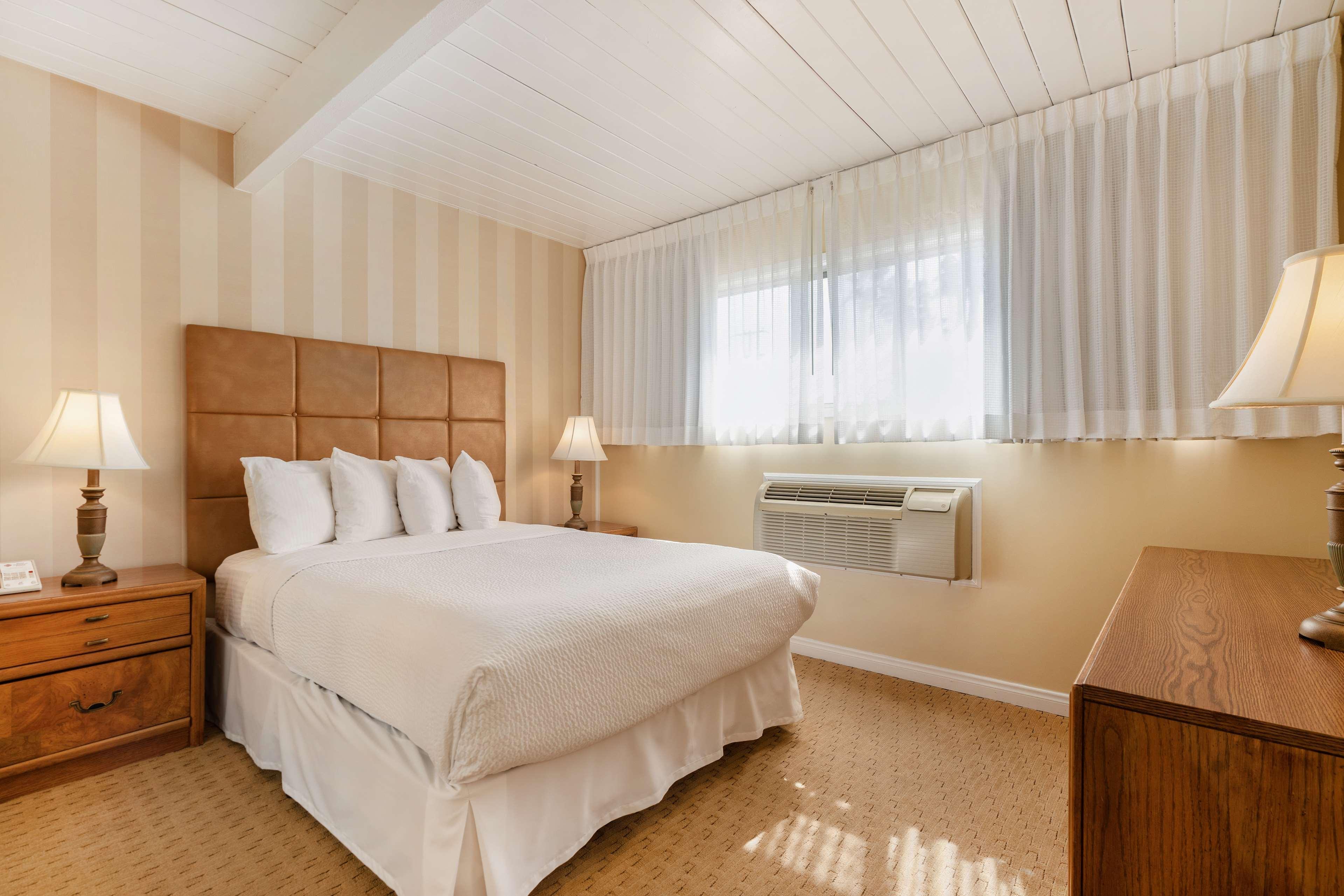 Western 4* Santa Barbara